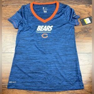 Nike Women's Small Chicago Bears Vneck Tee t-shirt
